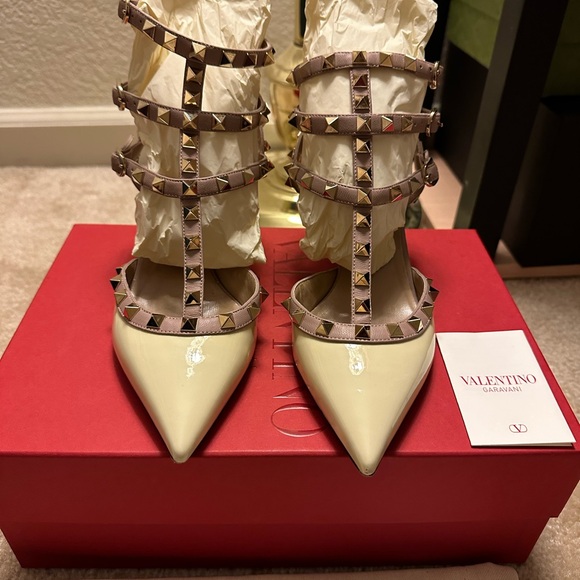 Used 1 time for wedding. Retail $1100. Size 36.5 - Picture 4 of 12